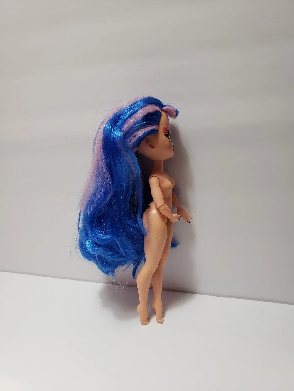 L.O.L. SURPRISE! O.M.G Queens Prism Fashion Doll (NUDE)